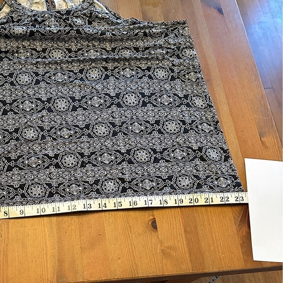 Loft Medium sleeveless black and white top - Picture 13 of 14